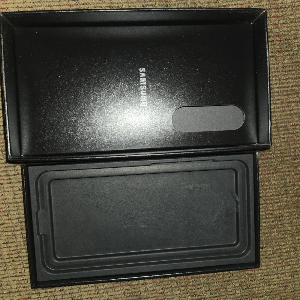 Samsung Galaxy S24 - Sleek White